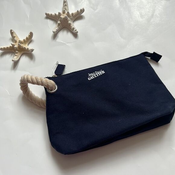 ⭐️JEAN Paul Gaultier Toiletry Bag⭐️ - Picture 3 of 9